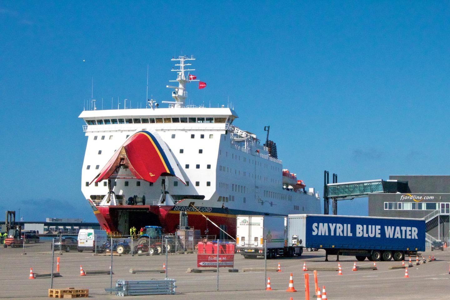 Mehr über den Artikel erfahren Anreise nach Norwegen und Schweden