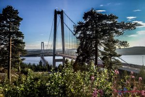 Sonnenuntergang über der Högakustenbron