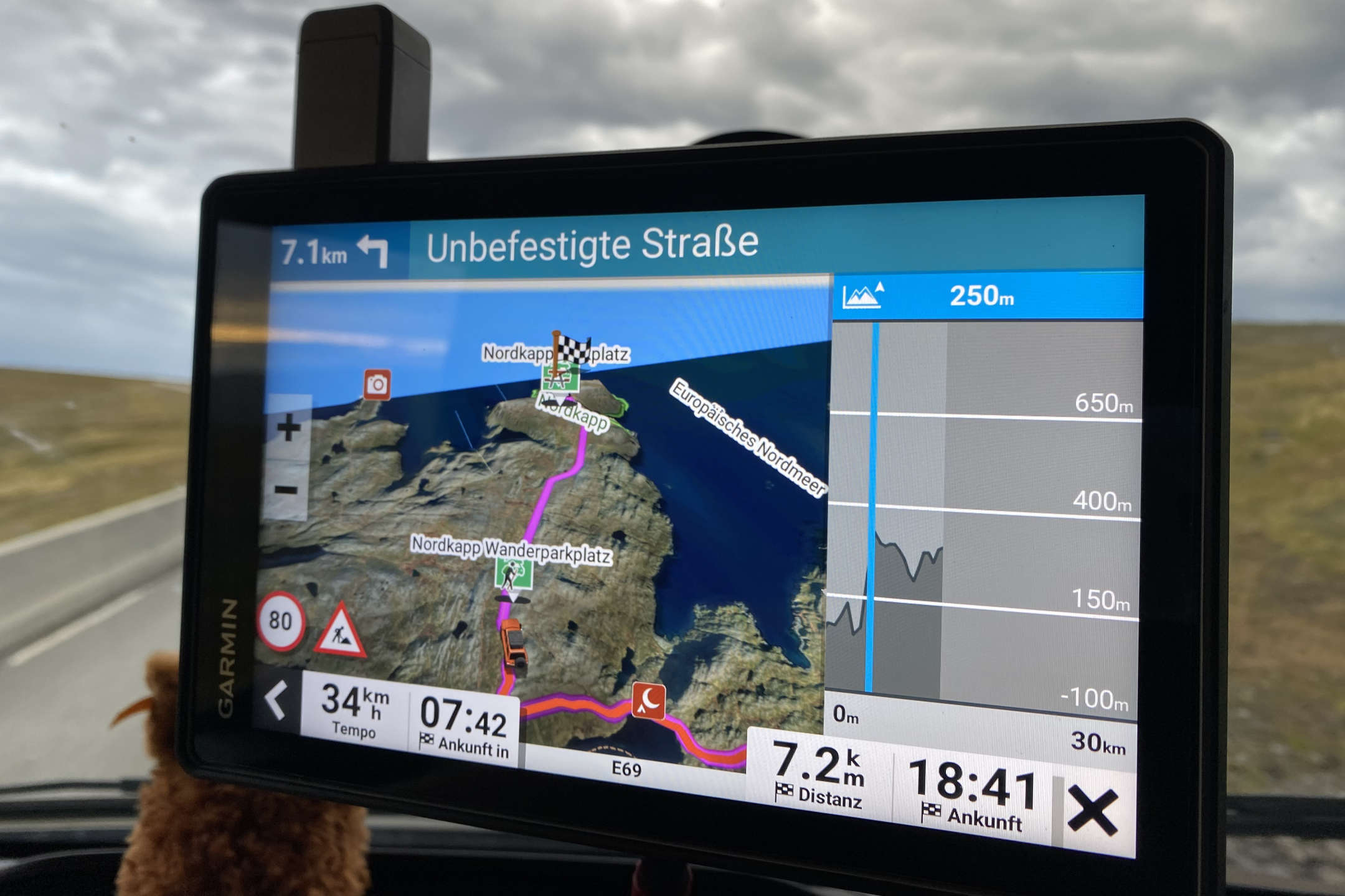 Mehr über den Artikel erfahren Navigationsgerät Garmin Tread Overland Edition im Test