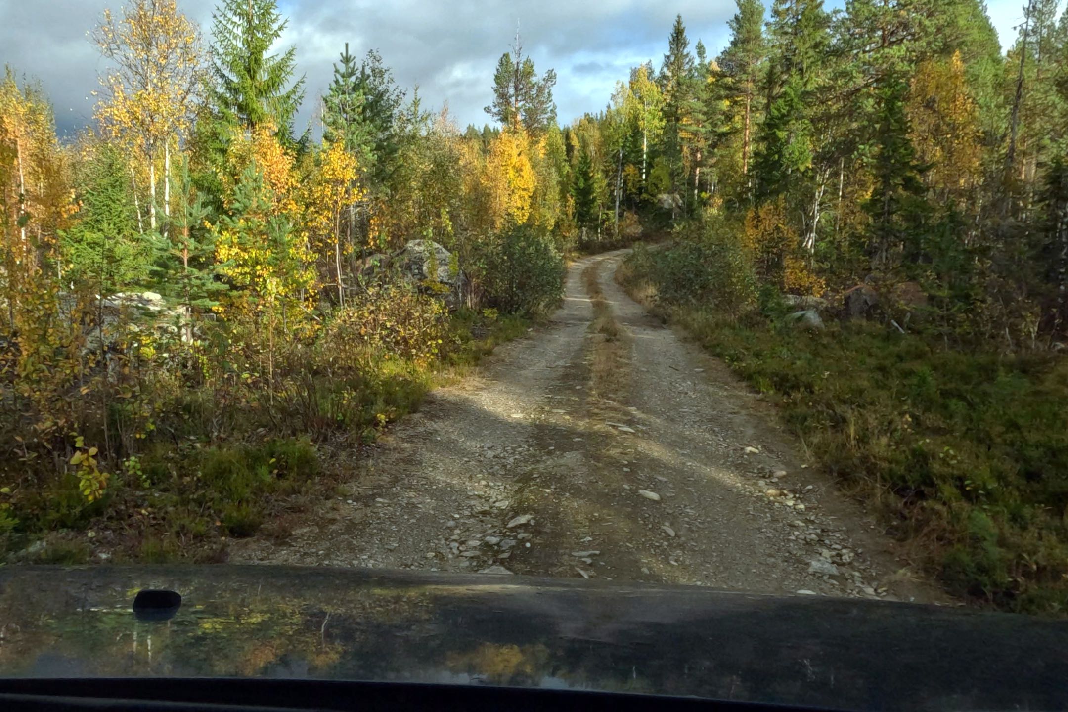 Mehr über den Artikel erfahren Trackbook Norwegen und Schweden – Fjäll: Der ultimative Guide für Abenteuer-Offroader