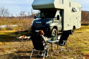 Mehr über den Artikel erfahren Campingmöbel fürs Wohnmobil: Unsere Crespo Ausstattung