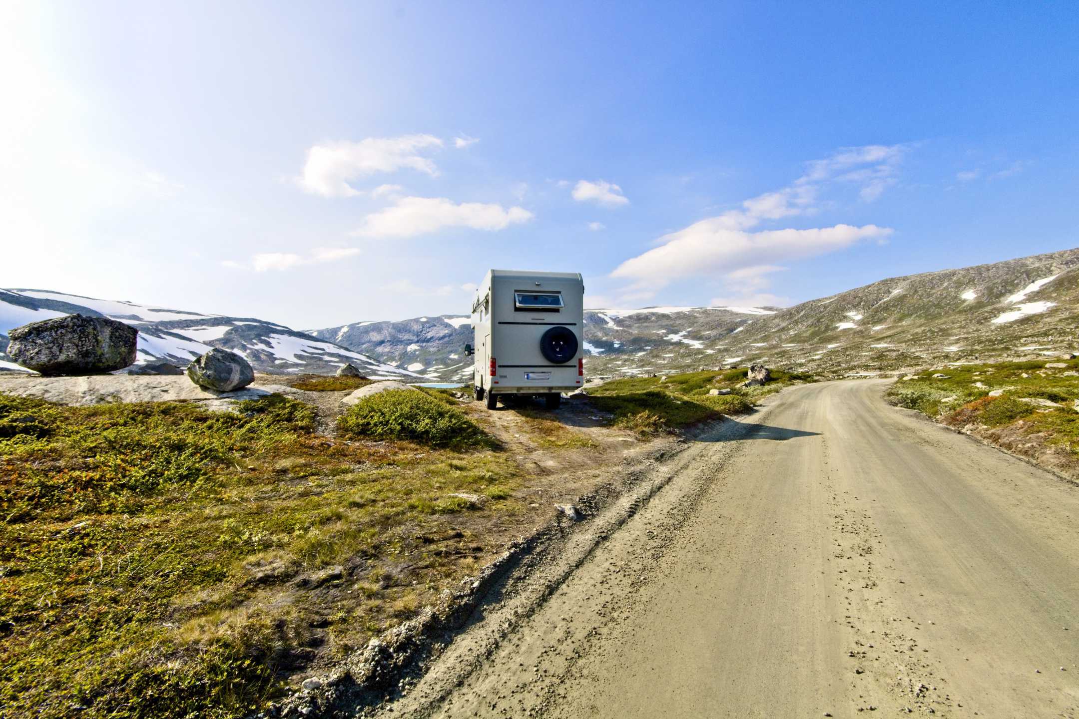 Du betrachtest gerade Gamle Strynefjellsvegen: Historische Bergstraße mit Flugzeugwrack