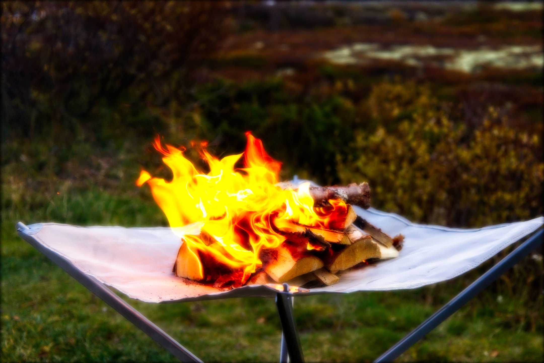 Lagerfeuer beim Camping: Unsere Ausrüstung & praktisches Zubehör
