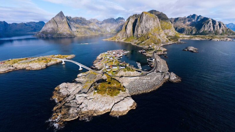 Verkehrsregeln in Skandinavien: Was in Norwegen, Schweden & Finnland anders ist