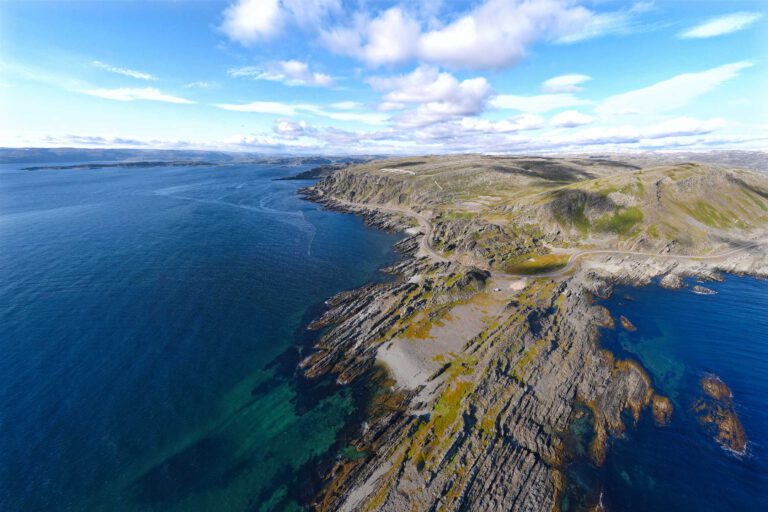 Mehr über den Artikel erfahren Von Tana bru nach Berlevåg: Roadtrip durch die Varanger-Halbinsel