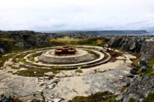 Mehr über den Artikel erfahren Hamningberg Batteri: Wanderung zum Küstenfort über Hamningberg