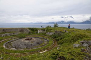 Mehr über den Artikel erfahren Spåkenes Kystfort: Küstenbatterie am Lyngenfjord