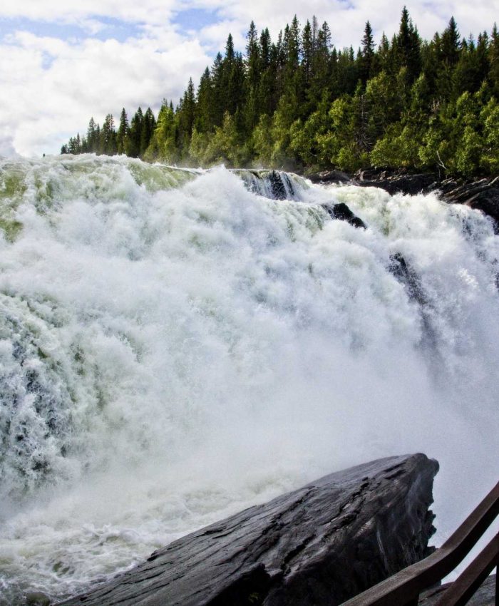 Tännforsen im Wohnmobil – Schwedens größten Wasserfall hautnah erleben